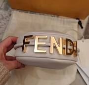 Fendi by Marc Jacobs Fendigraphy Small White Leather Bag 8BR798A5DYF1HEL 20 cm x 13 cm x 7.5 cm - 3