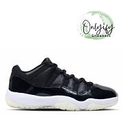 THE AIR JORDAN 11 LOW  - 1