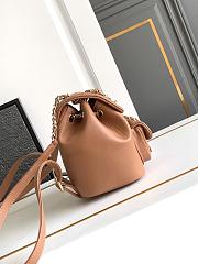 Chanel 23SS Duma Caviar DS Backpack Light Brown 18cm x 18cm x 12cm - 3