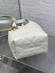 Small Dior Toujours Vertical Tote Bag Latte Macrocannage Calfskin 18cm x 18cm x 12cm - 5