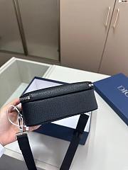 CD Icon Zipped Pouch with Strap Black Grained Calfskin 17cm x 12cm x 6 cm - 4
