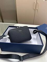 CD Icon Zipped Pouch with Strap Black Grained Calfskin 17cm x 12cm x 6 cm - 2