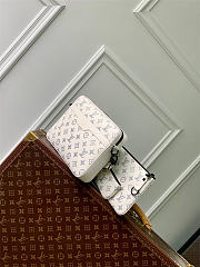 Louis vuitton Trio Messenger Bag White M24754 25cm x 18cm x 7 cm - 4