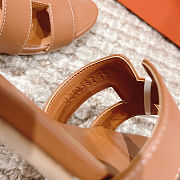 Hermès Oran Heeled Sandals – Tan Leather “H” Slides with Block Heel - 2