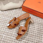 Hermès Oran Heeled Sandals – Tan Leather “H” Slides with Block Heel - 5