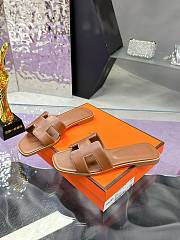 Hermès Oran Sandals – Tan Calfskin Leather Slides - 2