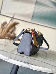 Louis Vuitton Twist MM Bag – Navy Epi Leather with Gold Chain - 5