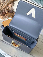 Louis Vuitton Twist MM Bag – Navy Epi Leather with Gold Chain - 3