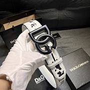 Dolce & Gabbana White Leather Belt with Black Graffiti Print and Matte Black DG Logo Buckle - 2