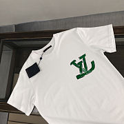 Louis Vuitton White T-Shirt with Green LV Monogram Embroidery - 4