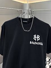 Black Balenciaga-Inspired T-Shirt with Embroidered BB Logo and Chain Accent - 2