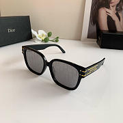  Christian Dior CD Iconic Monogram Square Sunglasses – Black/Gold - 5