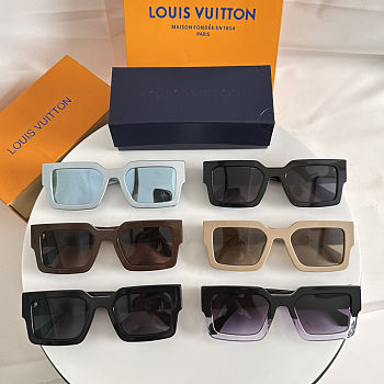 Louis Vuitton Bold Square Sunglasses – Unisex Oversized Frame, 6 Color Options
