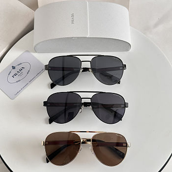 PRADA Aviator Sunglasses – Signature Pilot Style with Modern Elegance