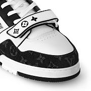 Louis Vuitton Trainer Sneaker “White/Black” 1ABODA - 4