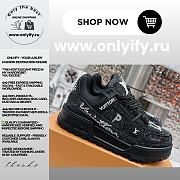 Louis Vuitton Trainer Sneaker “Strass Black” 1ACEOJ - 1