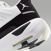 Jordan Max Aura 7 “White/Black” HQ2091-100 - 5