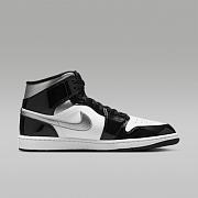 Jordan 1 Low “Black/Metallic Silver” – HV0789-010 - 2