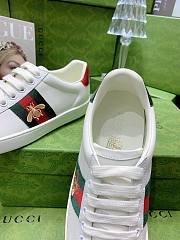 Gucci Ace Sneaker with Bee Embroidery – 429446 02JP0 9064 - 4
