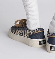 Dior B30 Sneaker in Blue Denim with Blue and Beige Raffia-Effect Dior Oblique Denim – 3SN303ZFK_H577 - 2