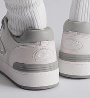 Dior B30 Sneaker in White and Dior Gray Smooth Calfskin with White Suede – 3SN318ZNT_H068 - 5
