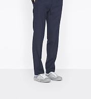 Dior B23 Low-Top Sneaker in White and Navy Blue Dior Oblique Canvas – 3SN249YNT_H568 - 4