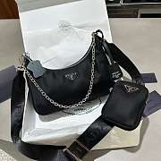 Prada Re-Edition 2005 shoulder bag in black - Prada  - 1