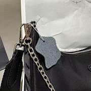 Prada Re-Edition 2005 shoulder bag in black - Prada  - 4