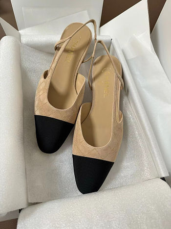 Chanel Beige & Black Slingback Pumps – Quilted Suede