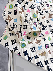 Louis Vuitton 2025 Fall Coat – Runway Edition | Luxury Wool & Silk Outerwear - 6