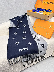 Louis Vuitton Monogram Classic Scarf – Luxury Wool Scarf for Women & Men - 5